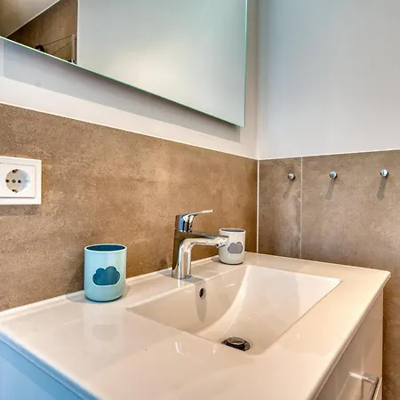 - Haus N, App 0n0912 Lägenhet